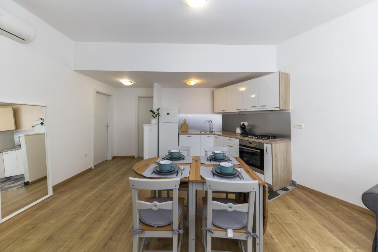 Apartments 23 And 25 With Free Private Parking Zara Esterno foto