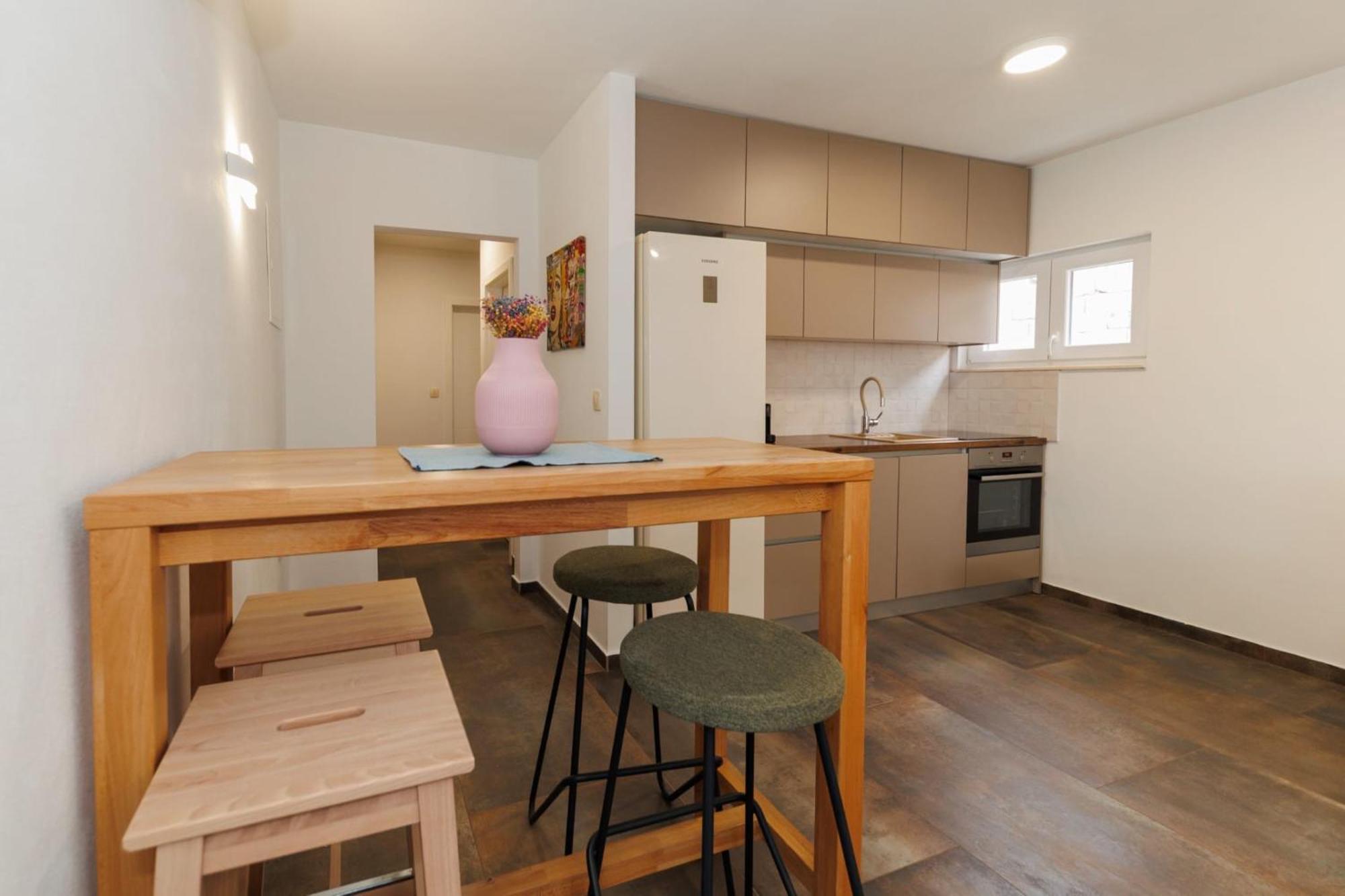 Apartments 23 And 25 With Free Private Parking Zara Esterno foto