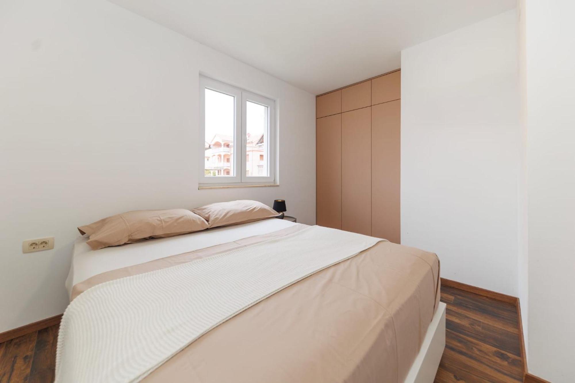 Apartments 23 And 25 With Free Private Parking Zara Esterno foto