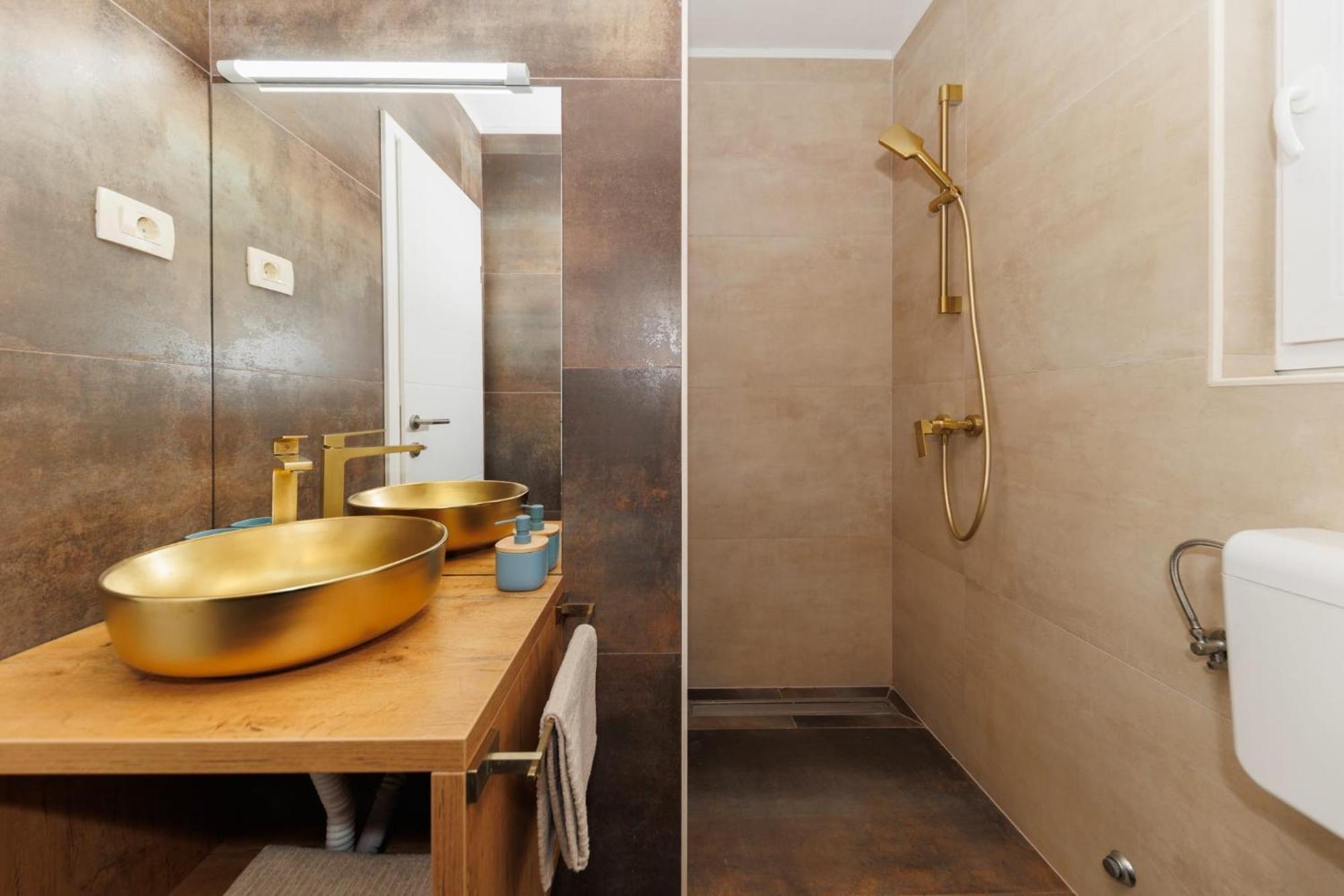 Apartments 23 And 25 With Free Private Parking Zara Esterno foto