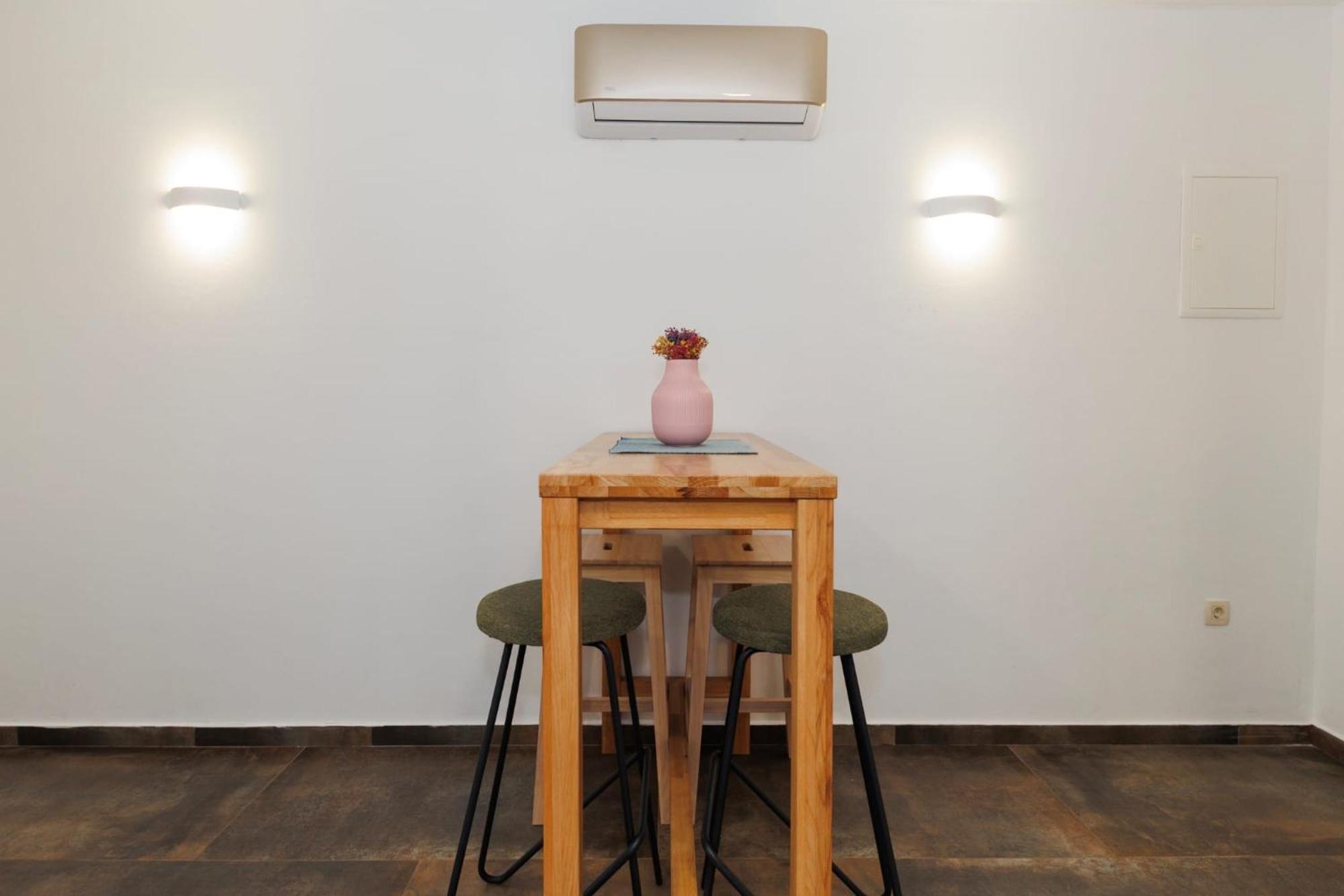 Apartments 23 And 25 With Free Private Parking Zara Esterno foto