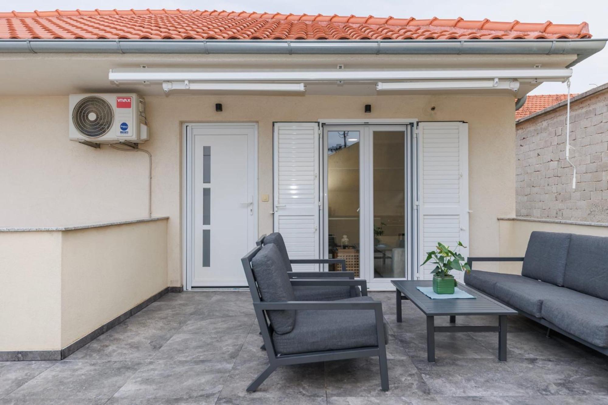Apartments 23 And 25 With Free Private Parking Zara Esterno foto